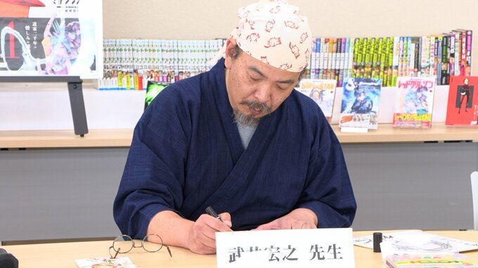 人気漫画「シャーマンキング」の作者・武井宏之さんが故郷・蓬田村に作品357冊を寄贈　セレモニーには人気キャラ「朝倉葉」と「恐山アンナ」も駆けつけ　" シリーズ最終章 SKY"は？「もうちょっと待って」鋭意構想製作中　|　青森のニュース│ATV NEWS│青森テレビ