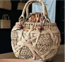 パリの映画祭でカンヌ特別表彰の早川千絵監督に県の伝統工芸品を贈呈へ　ツルの籠バッグと蒔絵のアクセサリー　食の「NAGANOブランド」PRからモノの認知度アップへの第一歩　長野　|　SBC NEWS | 長野のニュース | SBC信越放送