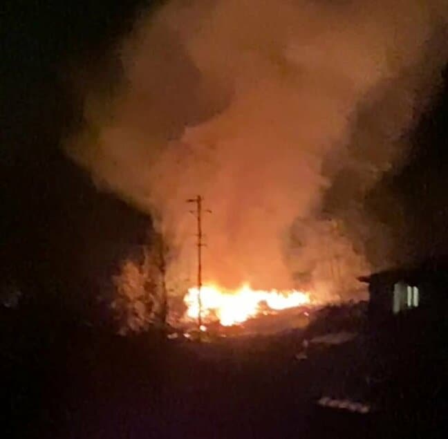 死亡したのは住人の57歳男性と判明　木造平屋建ての住宅が全焼　焼け跡から1人が遺体で見つかる　長野・松川町|TBS NEWS DIG