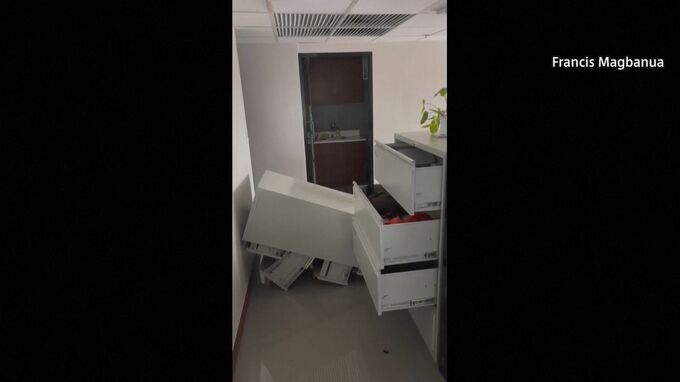 フィリピン南部沖地震の死者7人に　10日夜にもM6.7地震　再び津波警報