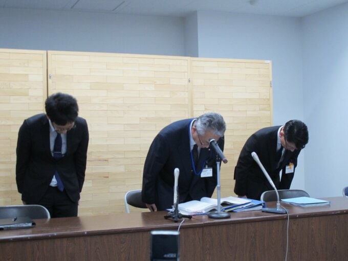 「盗撮が習慣になっていた」　盗撮準備行為の疑いで現行犯逮捕の事務職員など２人を懲戒免職処分　広島県教委　|　RCC NEWS | 広島ニュース | RCC中国放送