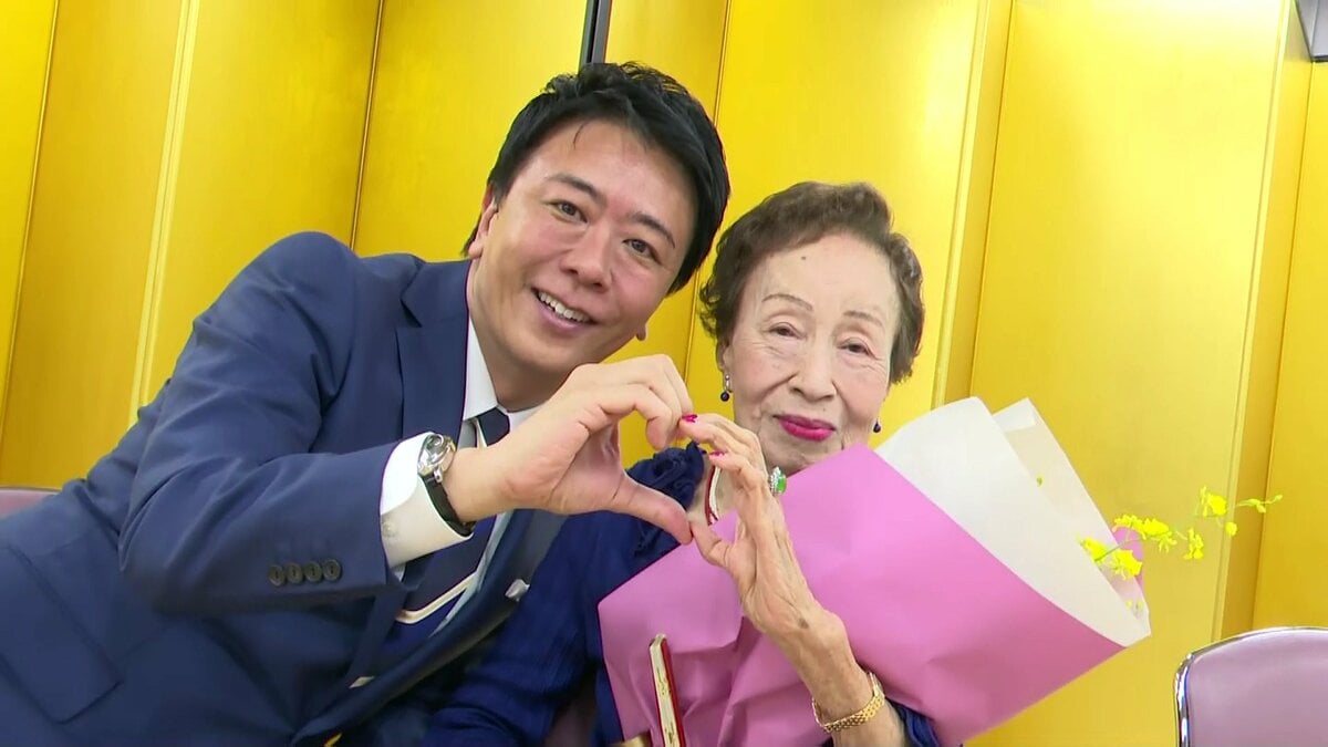 寿老人⁈ 元気の秘訣は「何でも食べます」老人の日前に100歳の女性に祝い状