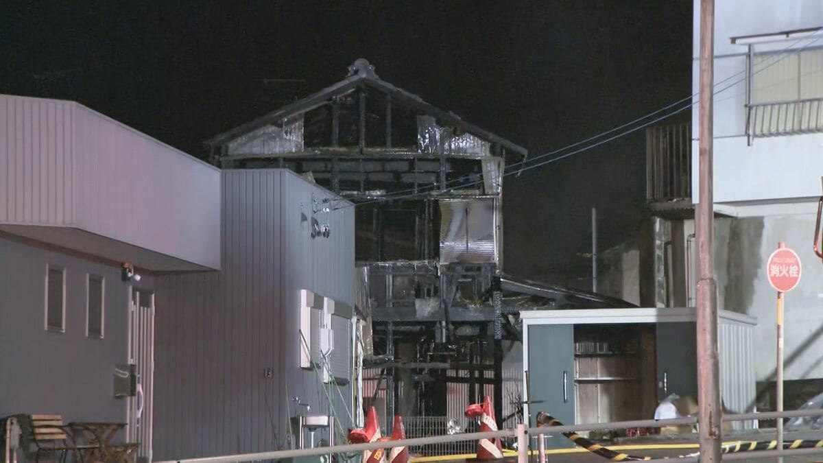 愛知・瀬戸市の住宅で火事　焼け跡から性別不明の遺体…一人暮らしの男性か