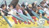 那覇三大祭りのひとつ「那覇ハーリー」 海人の伝統行事でエーク(櫂)を漕ぐ|TBS NEWS DIG
