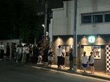 夜の山に謎の行列が出現 SNS映えするものを売る「真夜中の専門店」とは 仙台|TBS NEWS DIG