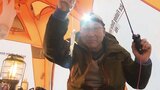 岩洞湖の「氷上ワカサギ釣り」が待望の解禁 氷の厚さようやく15センチに 初日から多くのファン 盛岡市|TBS NEWS DIG
