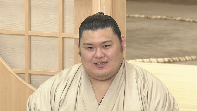 横綱・大の里 3連勝でストップ 義ノ富士は2日連続で金星 大相撲4日目|TBS NEWS DIG