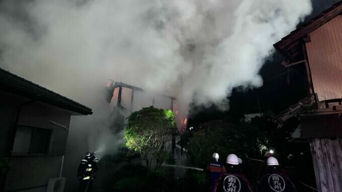 鹿児島・南九州市で住宅火災　消防が消火活動中　|　鹿児島のニュース｜MBC NEWS｜南日本放送