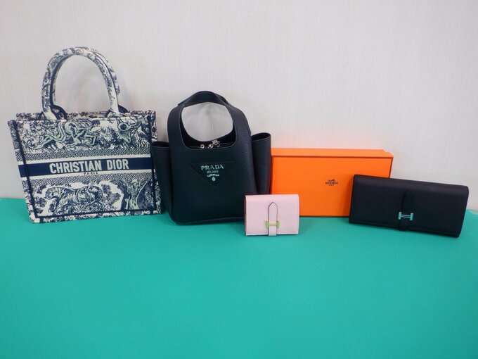 「偽物と分かっていた」エルメスやプラダの偽造品販売か　千葉県の会社役員の女（47）逮捕　福島|TBS NEWS DIG