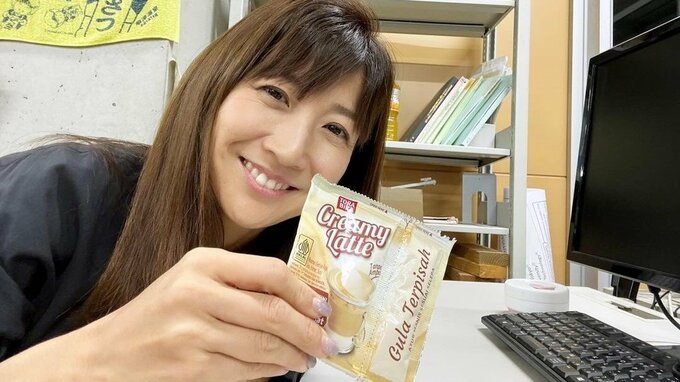 【根本美緒】東大研究室で "エラー" 　学生からラテをもらって「優しいーありがとーー」|TBS NEWS DIG