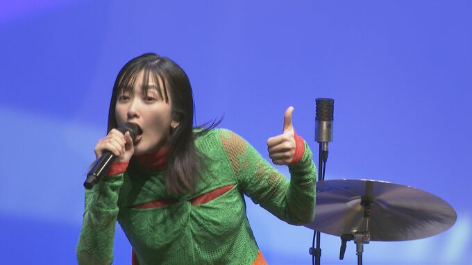 【緑黄色社会】新曲披露「この日のために音楽をやってきた」メンバーは和気あいあい「恐れ多いです モロヘイヤさん」|TBS NEWS DIG