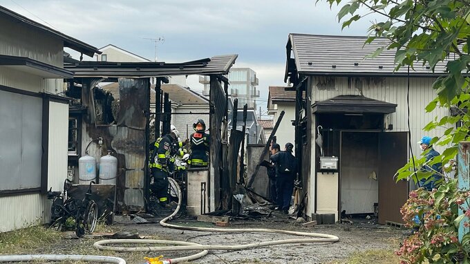 相模原市で木造平屋建て住宅1棟が全焼する火事　隣の住宅の一部も焼ける　1人死亡|TBS NEWS DIG