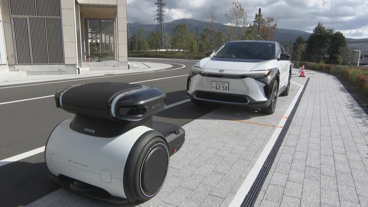 トヨタ自動車の実証実験都市｢ウーブン･シティ｣ カーシェアリングの車が自宅まで！真っ白な壁かと思いきや…未来の自動販売機? 人が住み始めてまもなく2か月 静岡･裾野市