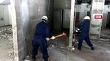 解体予定の商業施設で災害警備訓練 大規模災害時での迅速な対応につなげる【岡山県警】|TBS NEWS DIG