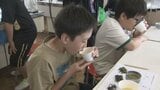 「味がギュッって締まっていておいしかった」小学校で子どもたちがお茶について授業で学ぶ 茶道家が講師＝静岡・三島市　|　静岡のニュース | SBSNEWS | 静岡放送