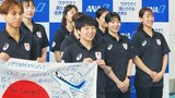 バドミントン日本代表、パリに向け出発 女子シングルス山口茜「一丸となって精一杯頑張りたい」 |TBS NEWS DIG