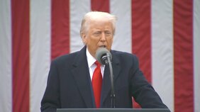 アメリカ・トランプ政権&nbsp;相互関税からスマートフォンやノートパソコンなど除外&nbsp;関税当局が輸入業者に通知、価格高騰への反発を回避する狙いか|TBS NEWS DIG