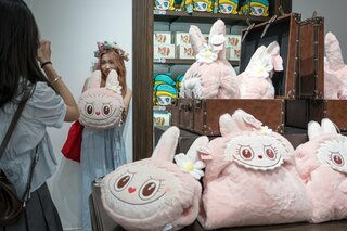 ラブブ熱冷めポップマート株4割下落-「中国のディズニー」期待に暗雲| TBS CROSS DIG with Bloomberg