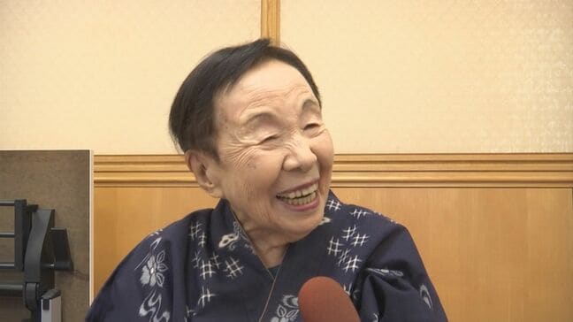 101歳の語り部 鳥取の民話を語り続けて30年以上 ひ孫と一緒の舞台にも|TBS NEWS DIG
