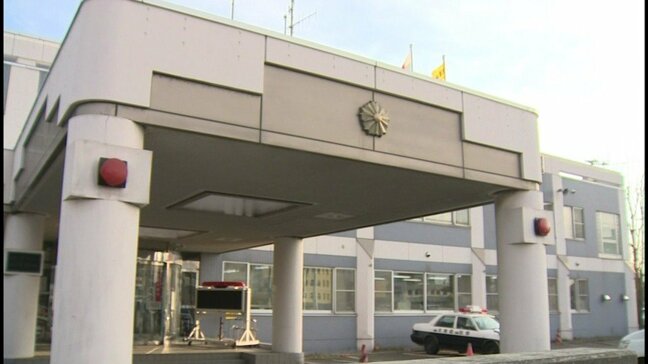 走行中の車にクマが衝突し車体の左側面が損傷　運転手にけがなし　新千歳空港から約2キロ、住宅から約6キロ離れた道道　北海道苫小牧市|TBS NEWS DIG