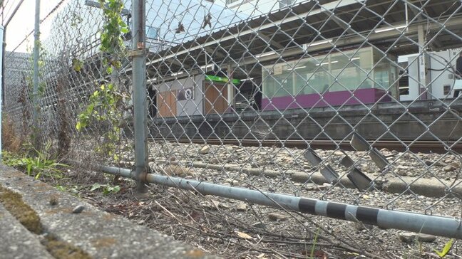 「腕ではなく肩で突き飛ばした」男性をホームから線路に転落させ負傷させた疑い　男を逮捕　特急で立ち去るも警察が特定|TBS NEWS DIG