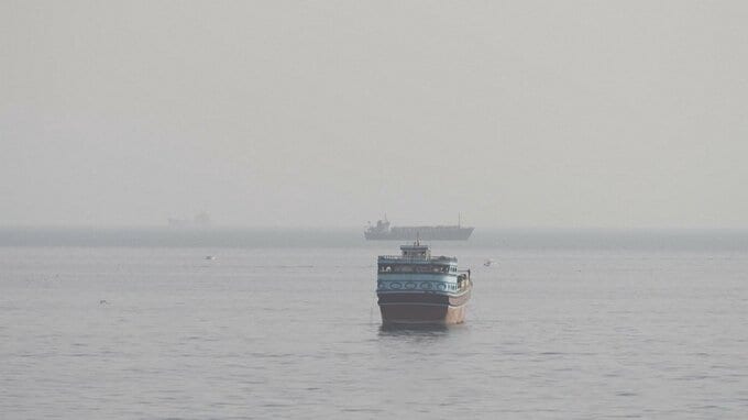 海運大手3社 今年度の業績予想最終利益をそろって上方修正　ホルムズ海峡封鎖で輸送ルートが多様化し船舶需要増
