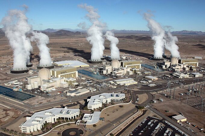米政府、原子力発電容量３倍に向けロードマップ－次期政権も支持か