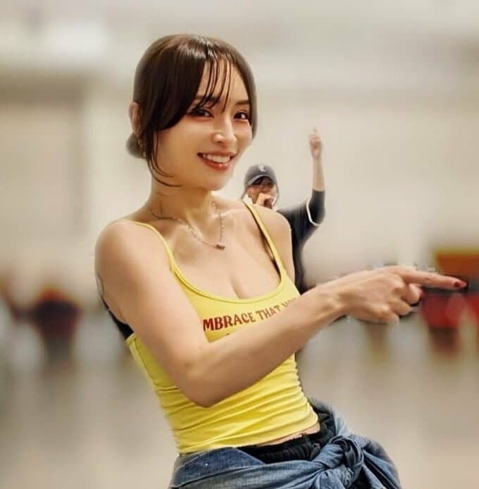 【 浜崎あゆみ 】 「どんなに孤独で重くてもがいてても、笑い合えるその一瞬に全てが救われて立ち上がる。その繰り返し。」　ＳＮＳに綴る|TBS NEWS DIG