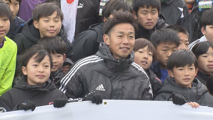 C大阪・清武弘嗣選手 小学生とサッカー交流　大分　|　大分のニュース｜OBS NEWS｜大分放送