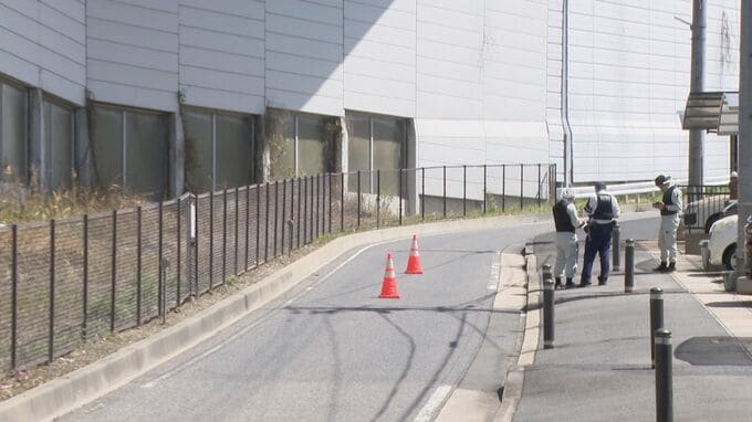 高速道路高架下の路上で倒れていた男性が死亡 現場の上は「名古屋南JCT」で１台の白い車が放置された状態に 名古屋・緑区|TBS NEWS DIG