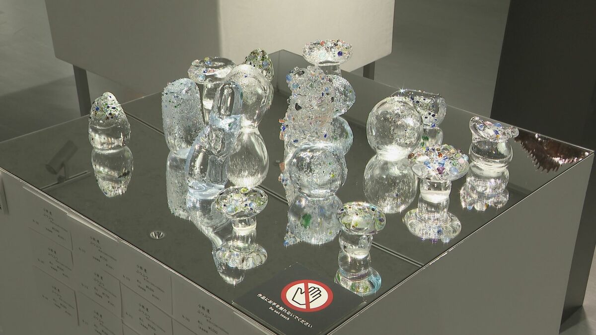 名古屋芸術大学の学生など若手アーティストの作品も  絵画や工芸など約200点を展示  松坂屋名古屋店