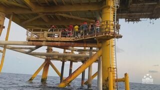 チュニジア沖で移民が乗った船が難破　少なくとも2人死亡　6人行方不明| TBS CROSS DIG with Bloomberg