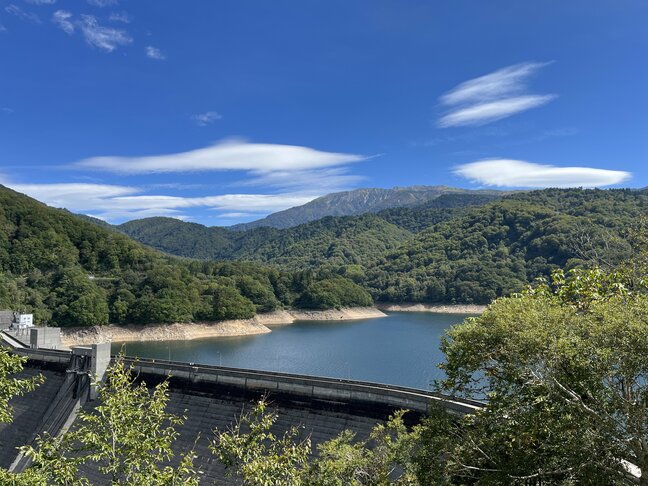 「雪解けが大幅に遅れた」有峰林道…例年より遅い6月4日開通へ　有峰ハウスも同日から営業開始　富山県|TBS NEWS DIG