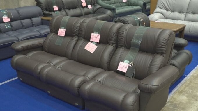 社会復帰への取り組みに理解を　刑務所受刑者が作った製品を展示・販売　甲府矯正展　|　山梨のニュース | ＵＴＹテレビ山梨