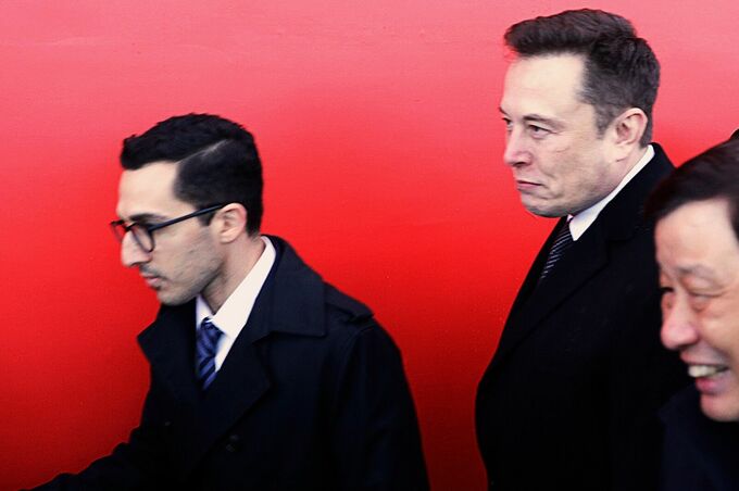 マスク氏の右腕、アフシャー氏がテスラ退職－上級幹部の流出止まらず