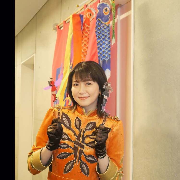森高千里 】 「今日から衣装が少し変わりましたよ～」 都内でライブ