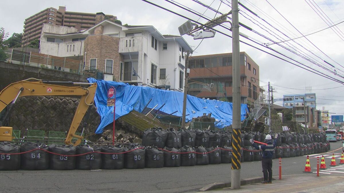 鹿児島市武3丁目の崩落現場　18日正午ごろ規制解除へ　歩道はまだ通れず