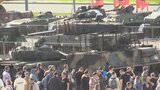 ロシア首都モスクワ 欧米供与の戦車など“戦利品”として初展示 「戦勝記念日」へ戦果アピール|TBS NEWS DIG