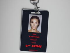 ナイキ、カーダシアン氏の「SKIMS」との新ブランド向けチーム結成| TBS CROSS DIG with Bloomberg