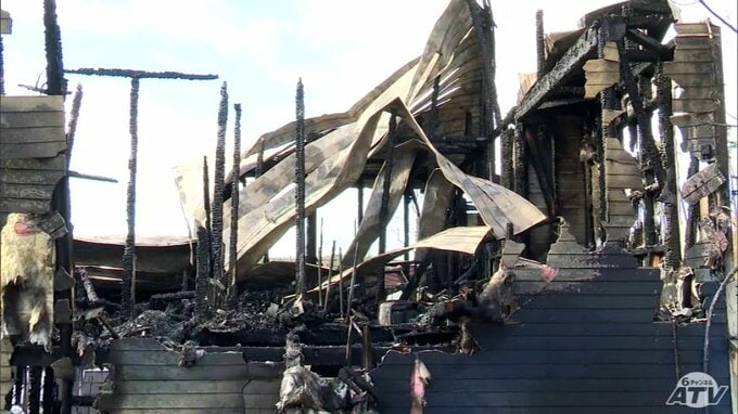 「家が燃えている」「2階から飛び降りて動けない」八戸市市川町の住宅が全焼　焼け跡から女性1人の遺体|TBS NEWS DIG