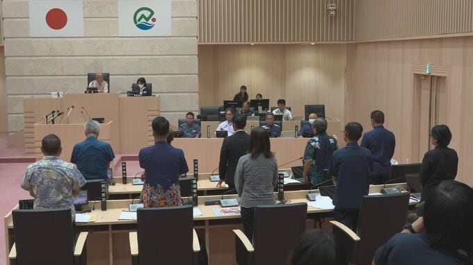 【速報】古謝景春南城市長が失職　不信任決議案、賛成多数で2度目の可決　議会開会直前の辞職届は審議せず【決議案全文】|TBS NEWS DIG