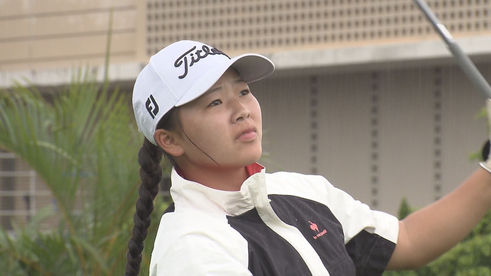 アマチュアNo.1を決める「沖縄女子ゴルフ選手権」高校1年生が制覇