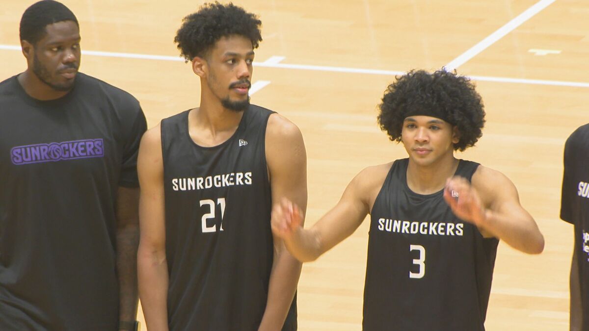 プロバスケBリーグの東京が琉球と練習試合　1500人の観客が迫力のプレーに大歓声