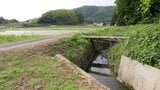 「川に人がはまっている」用水路に原付バイク転落、意識不明で搬送の男性が死亡　津山市　|　岡山・香川のニュース | 天気 | RSK山陽放送