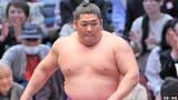 尊富士が119日ぶりの白星!十両トップの強敵・阿武剋を下す、初の大銀杏で新入幕V春場所以来の土俵|TBS NEWS DIG