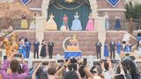 上海ディズニー10周年 ディズニーキャラクターが特製ケーキでお祝い|TBS NEWS DIG