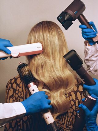 ダイソン、エンジニア発の高級製品でヘアケア業界に革新もたらす| TBS CROSS DIG with Bloomberg