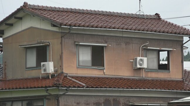 火元は台所付近とみられる…小矢部市の住宅火災で実況見分　煙を吸い救急搬送の男性　命に別状なし　富山・小矢部市|TBS NEWS DIG