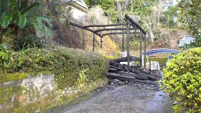 「倉庫が燃えている」農機具を置いていた倉庫が全焼　鹿児島市で明け方に火災|TBS NEWS DIG