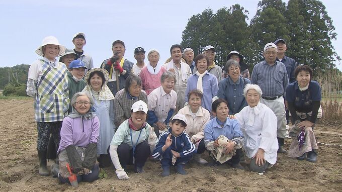 伝統野菜「じゅうねん」小学生が苗植え付け　秋に給食で提供へ　福島・いわき市|TBS NEWS DIG